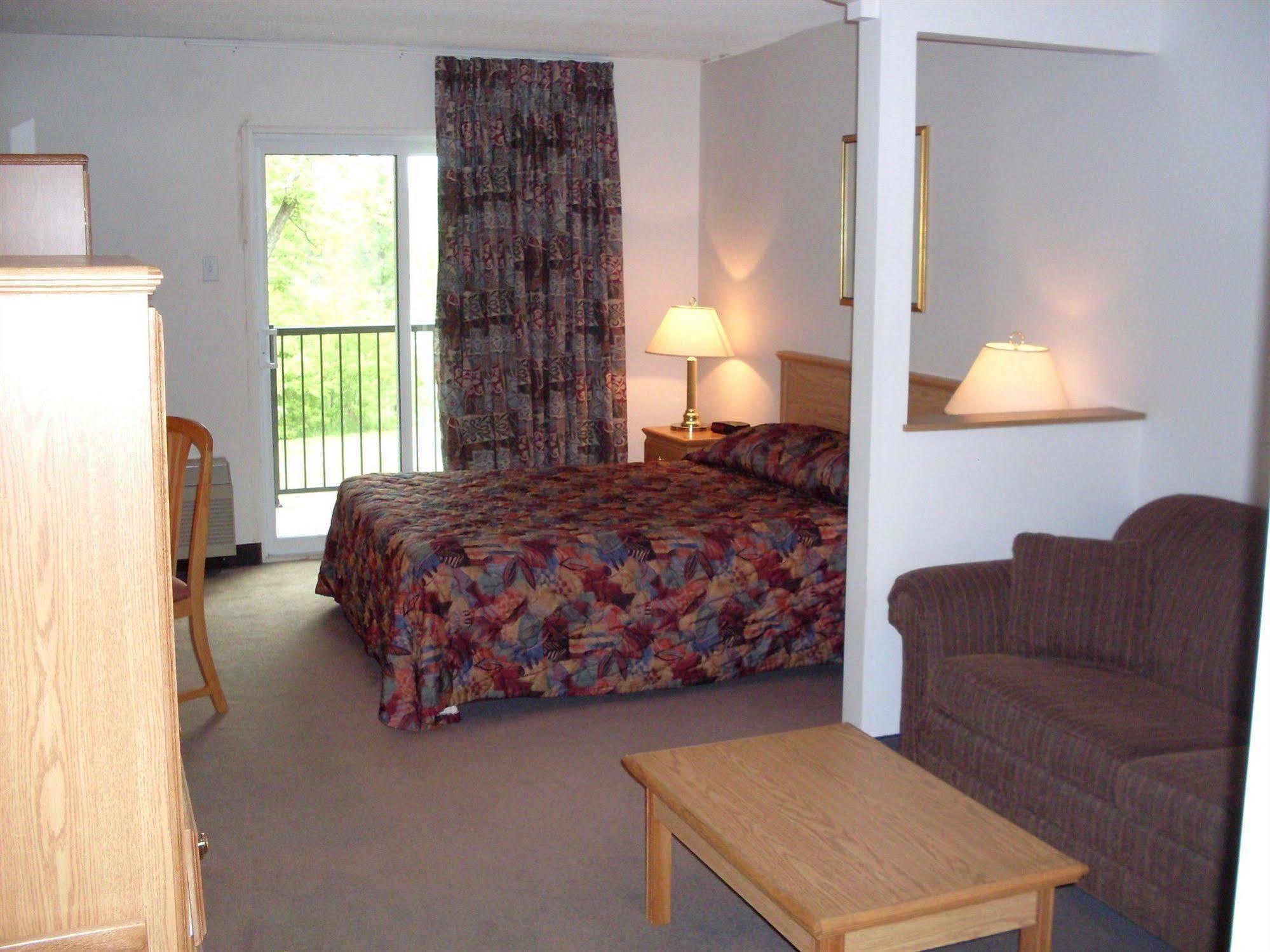 Château Logue Hotel Maniwaki Exterior foto